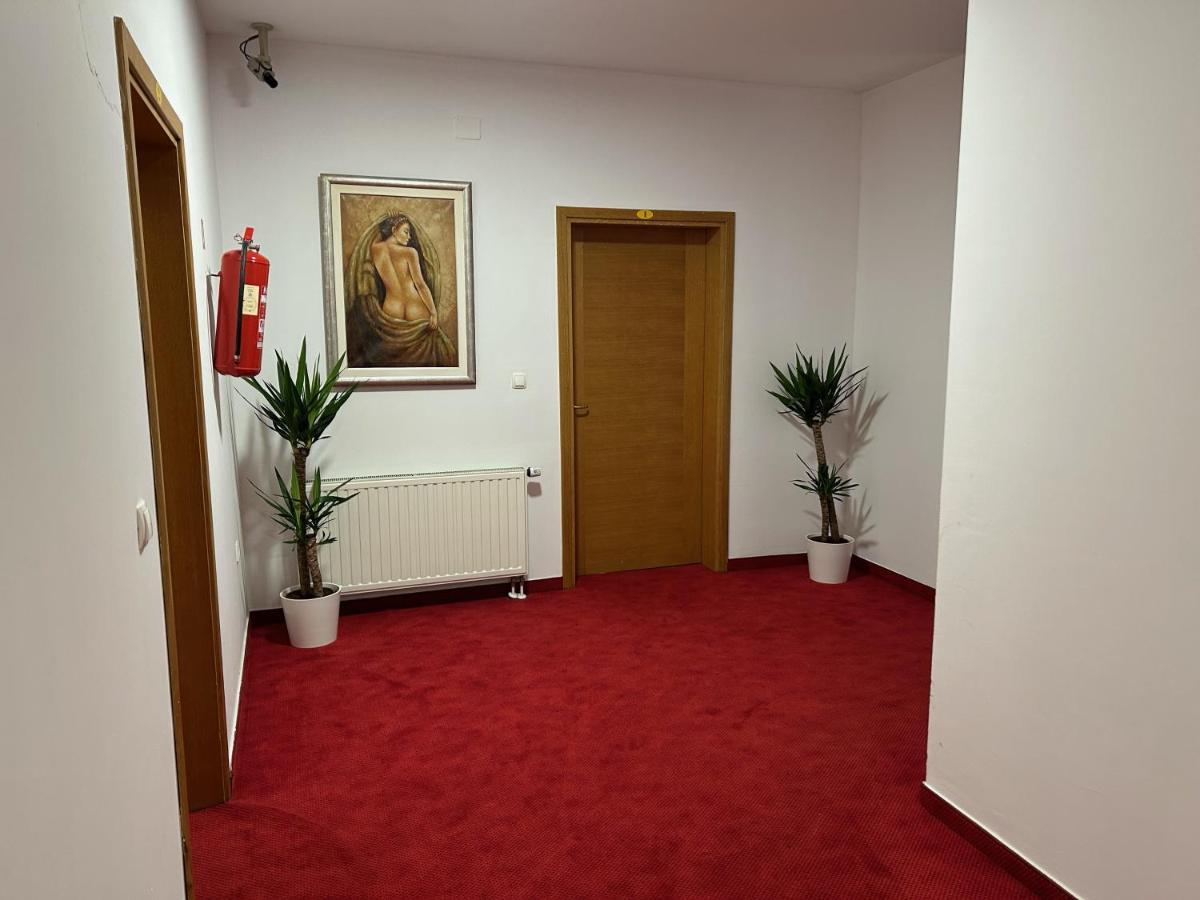 Rooms Laguna Sesvete Kültér fotó
